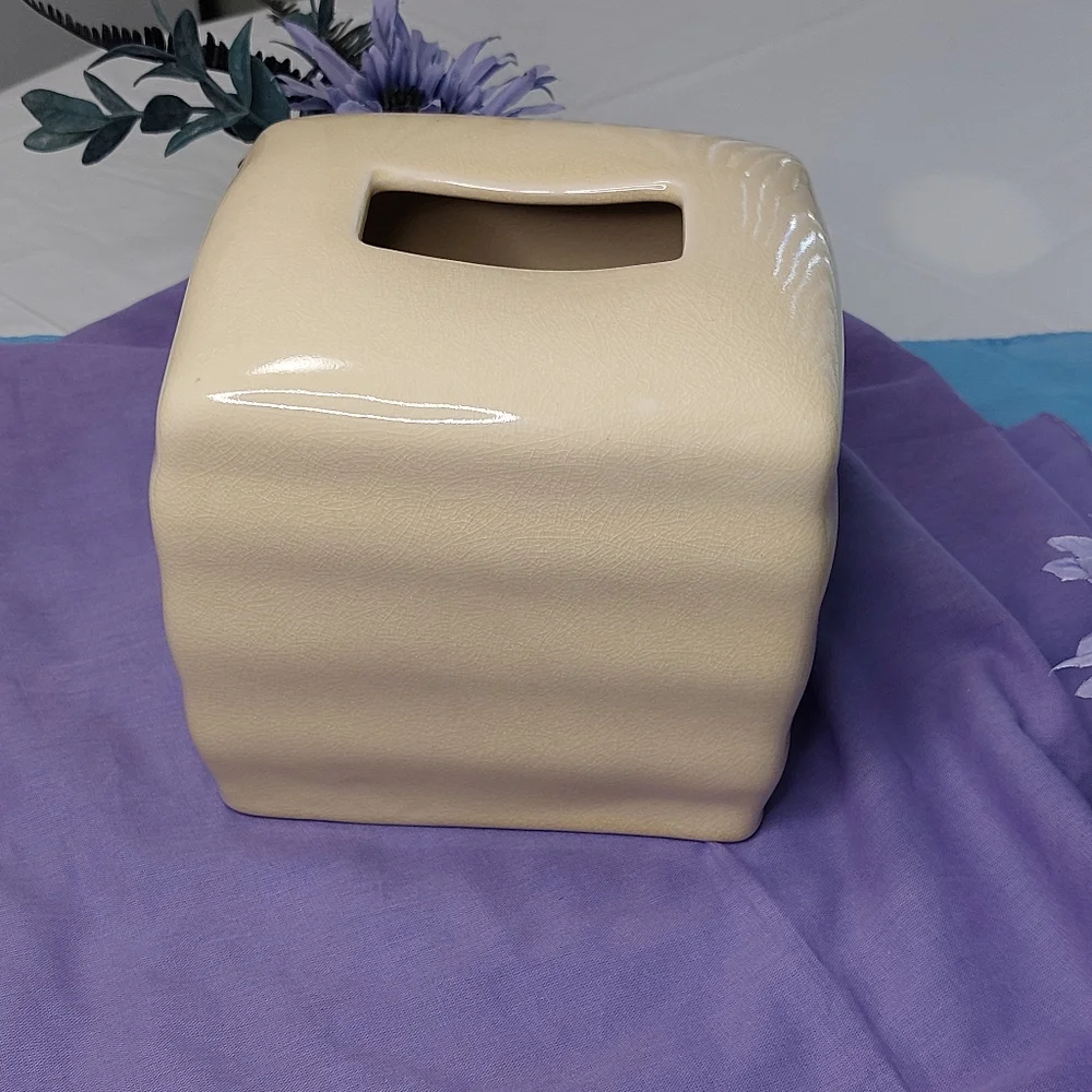 Woodland Ceramic Crackle Glaze Tissue Box Cover